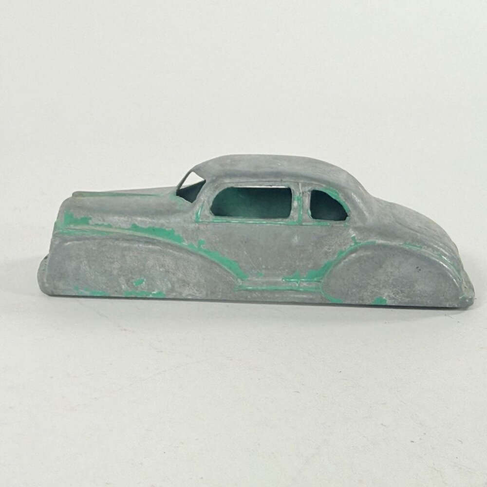Vintage LondonToy #14 Deluxe 5 Passenger Diecast 1:43 Coupe 1930s No Wheels